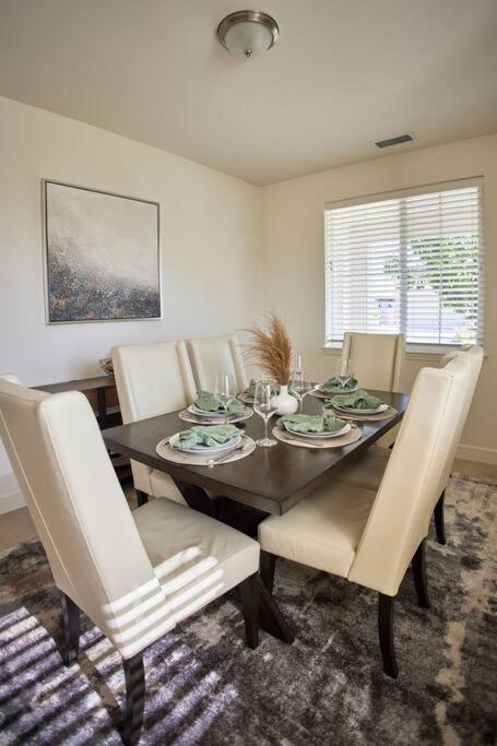New Upscale House, Tahoe 30-Min W/ Cal King Reno Eksteriør bilde