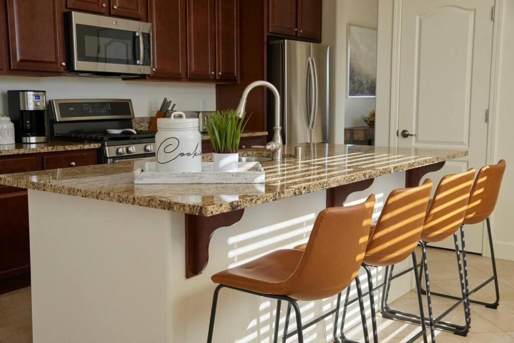 New Upscale House, Tahoe 30-Min W/ Cal King Reno Eksteriør bilde