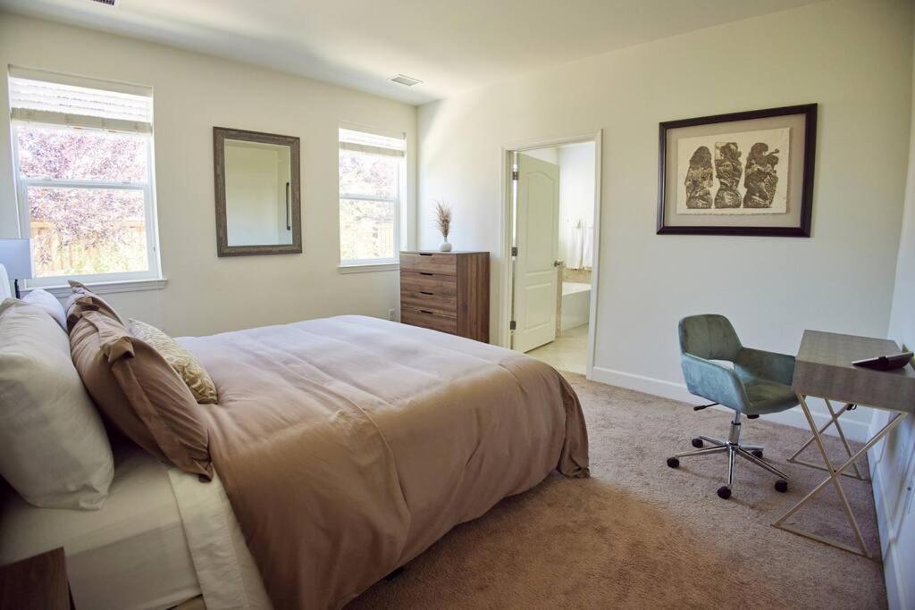 New Upscale House, Tahoe 30-Min W/ Cal King Reno Eksteriør bilde