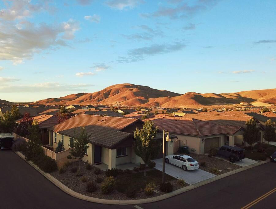 New Upscale House, Tahoe 30-Min W/ Cal King Reno Eksteriør bilde