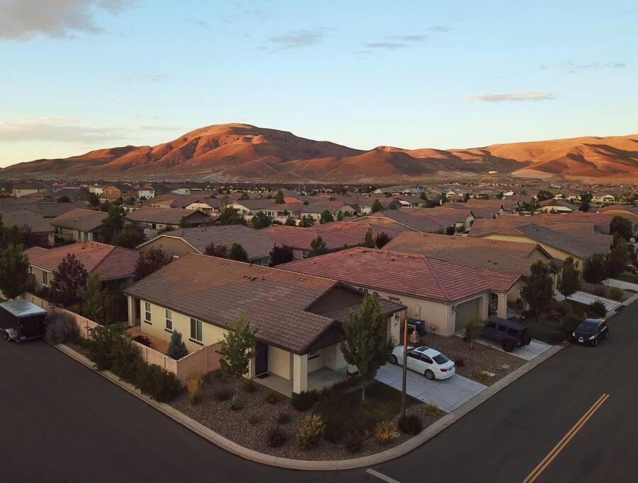 New Upscale House, Tahoe 30-Min W/ Cal King Reno Eksteriør bilde