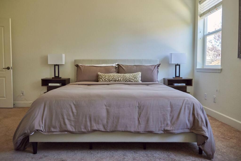 New Upscale House, Tahoe 30-Min W/ Cal King Reno Eksteriør bilde